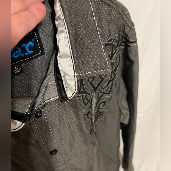 SOLD L $84.50 Signature ROAR from Buckle Gravity Shirt - Picture 11 of 14